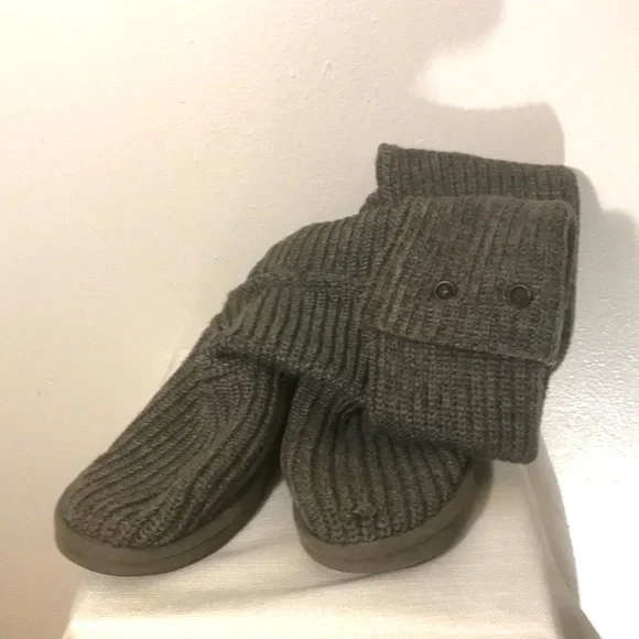 UGG boots - Picture 6 of 10